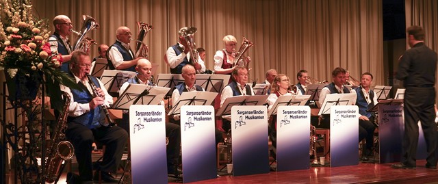 Applaus für die Sarganserländer Musikanten